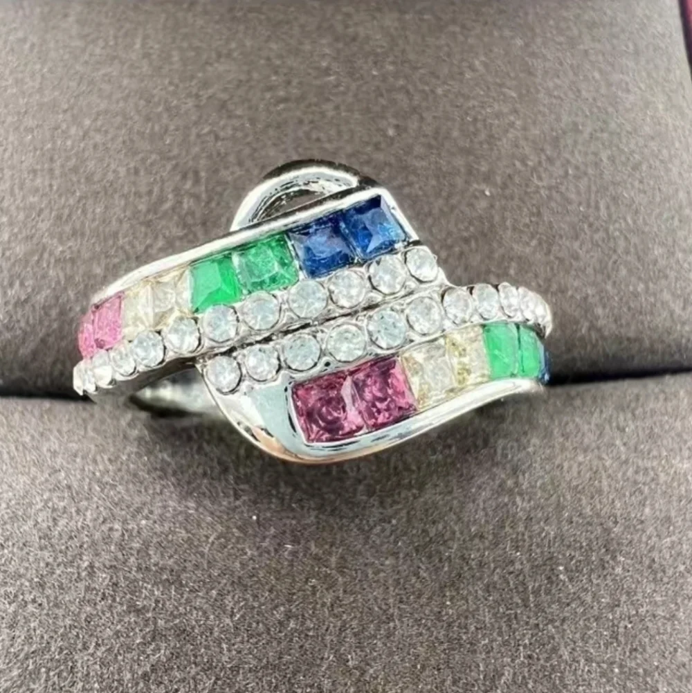 New beautiful women's rainbow ring